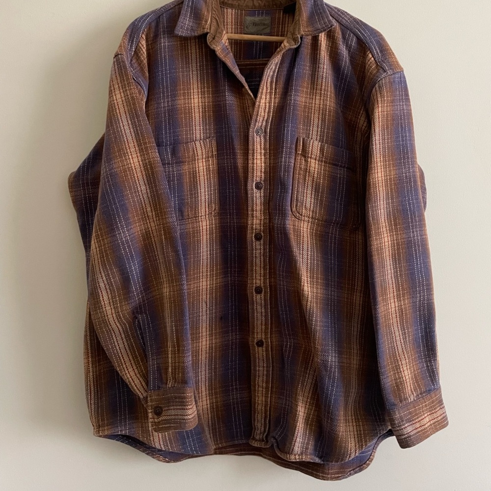 ST. John’s Bay Men’s Flannel
